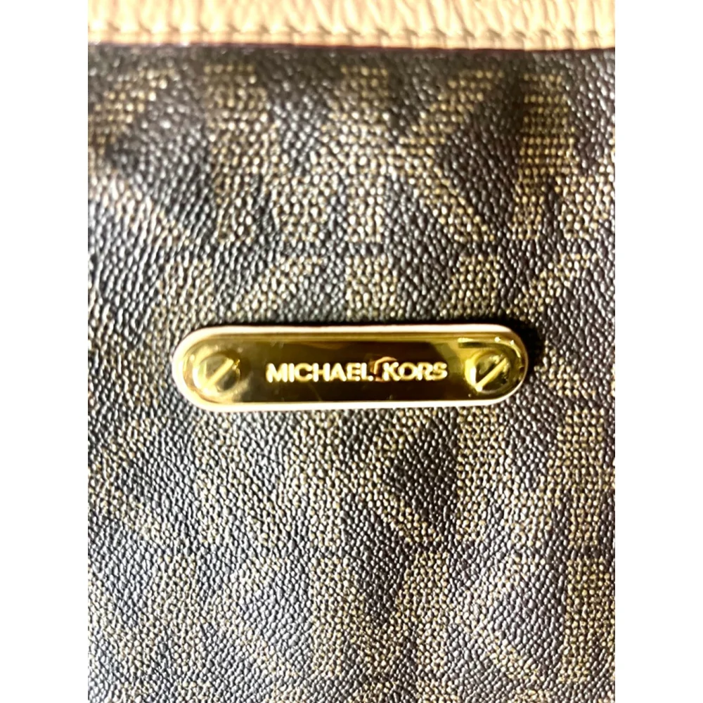 Michael kors Bedford Jet Set Brown Convertible Shoulder Bag with Crossbody strap